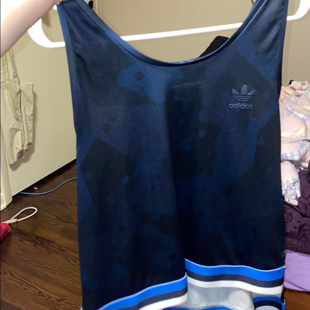 Adidas top